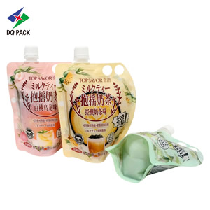 Sachet à bec verseur pour aliments pour bébés