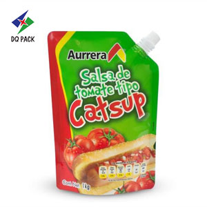 Sachet à bec verseur latéral pour sauce et ketchup