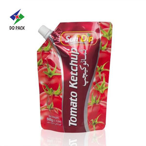 Sachet à bec verseur latéral pour sauce et ketchup