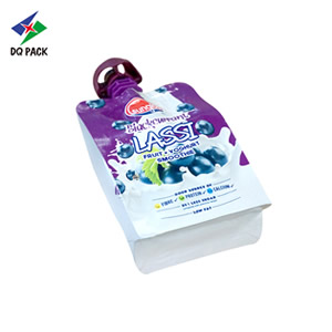 Sachet à bec verseur pour le yaourt